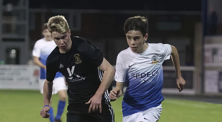 Αυτός είναι ο νεότερος παίκτης στην ιστορία της Βρετανίας που υπογράφει στην Premier League