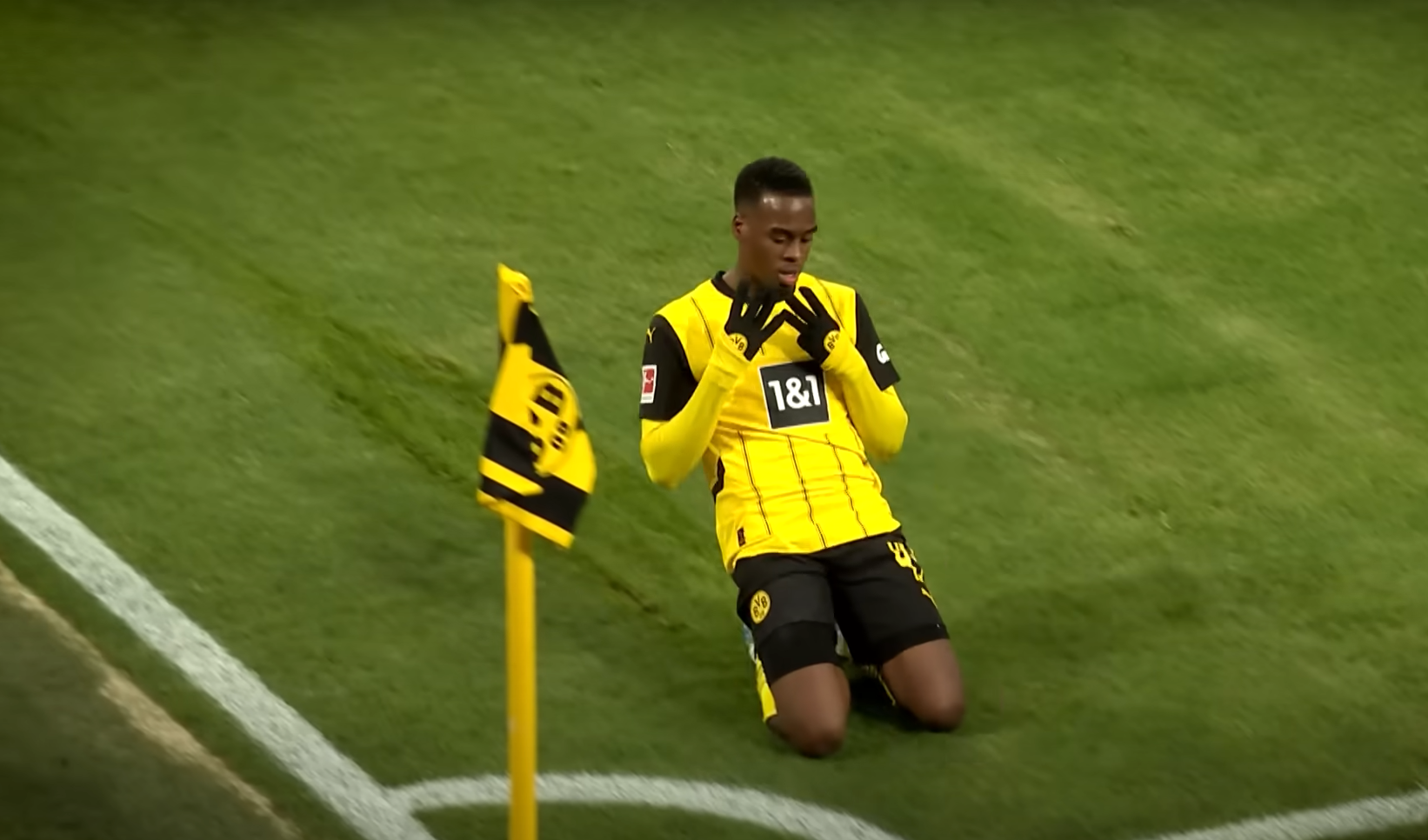 Προβάρει τα... μπλε ο Γκίτενς - Η Ντόρτμουντ ανακοίνωσε την πώλησή του στην Τσέλσι