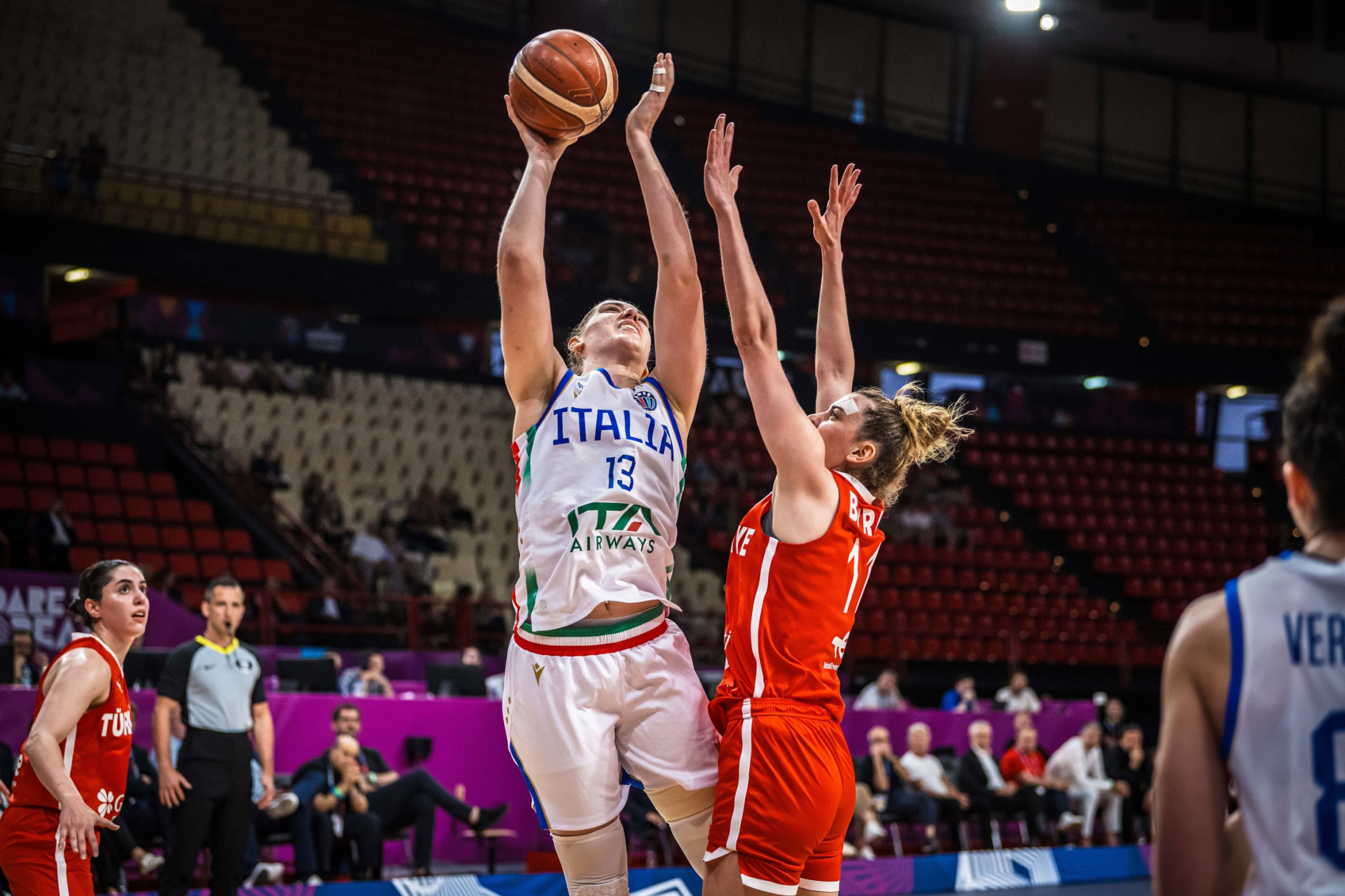 Το πανόραμα του Eurobasket Women 2025 και τα ζευγάρια των ημιτελικών