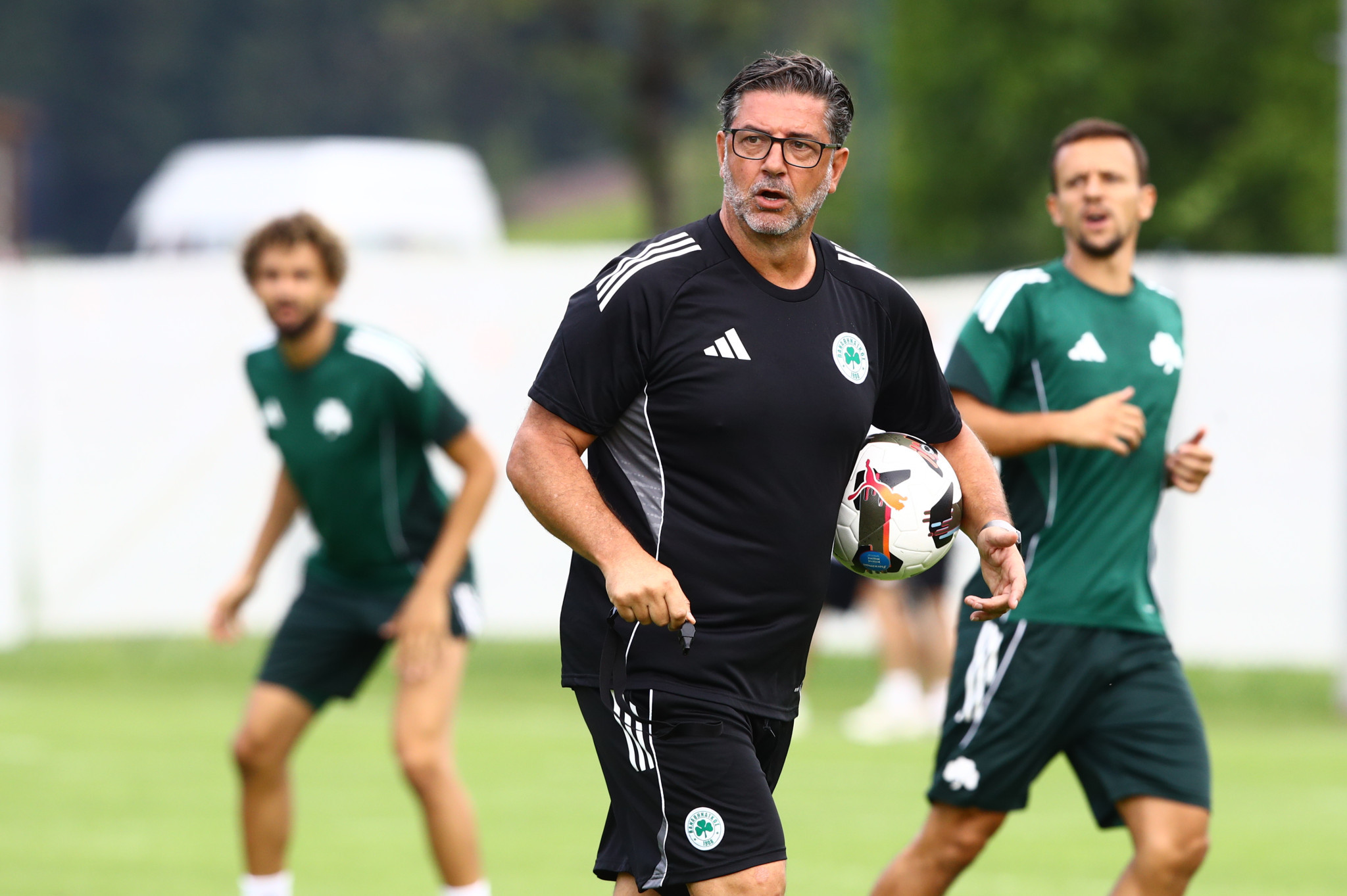 Η δουλειά στην αμεσότητα της ανάπτυξης και το συντονισμένο πρέσινγκ του Παναθηναϊκού