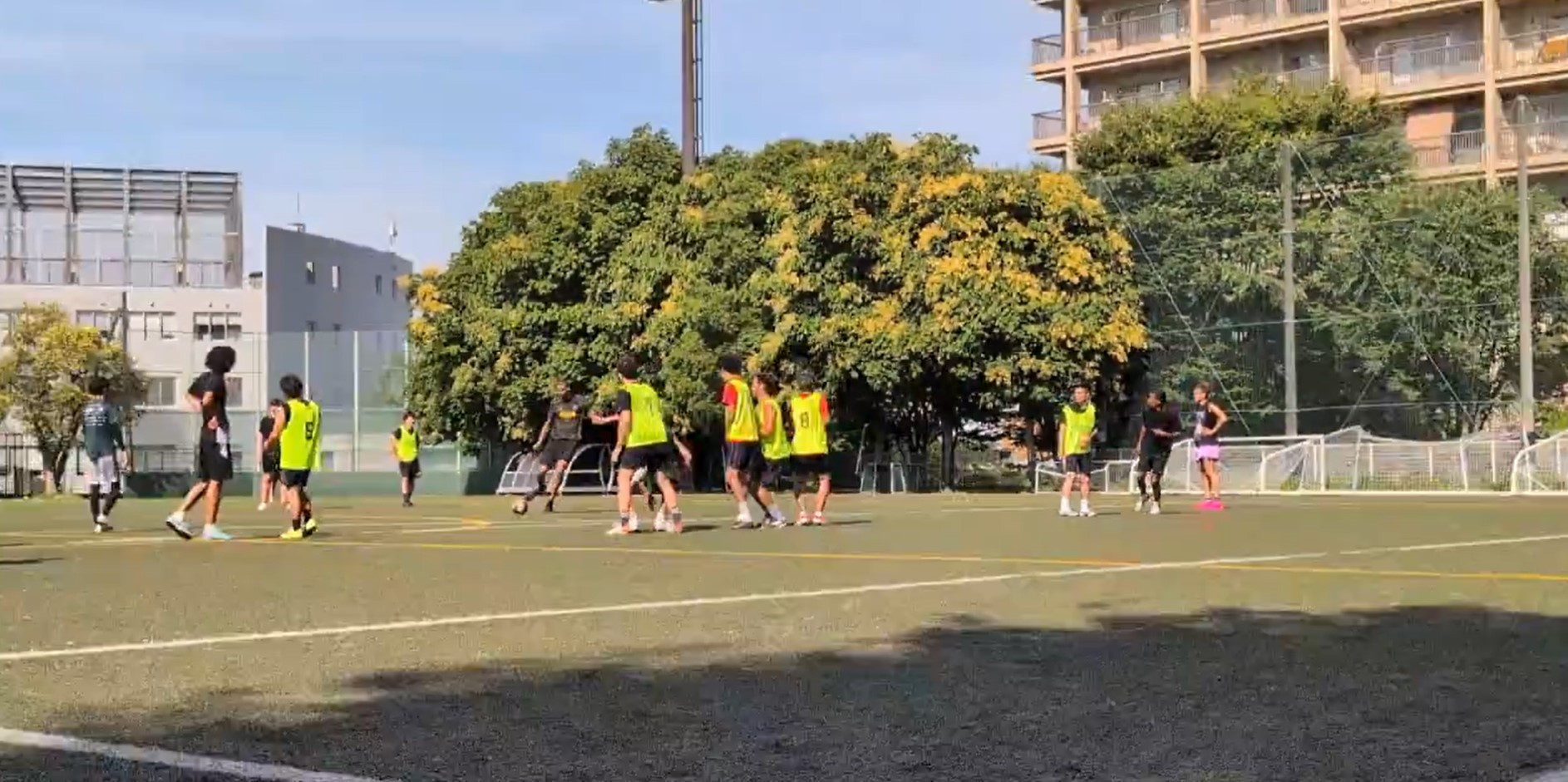 Ταλαντούχος και στο ποδόσφαιρο ο Γουεμπανιαμά - Το φοβερό γκολ που πέτυχε στην Κίνα (video)