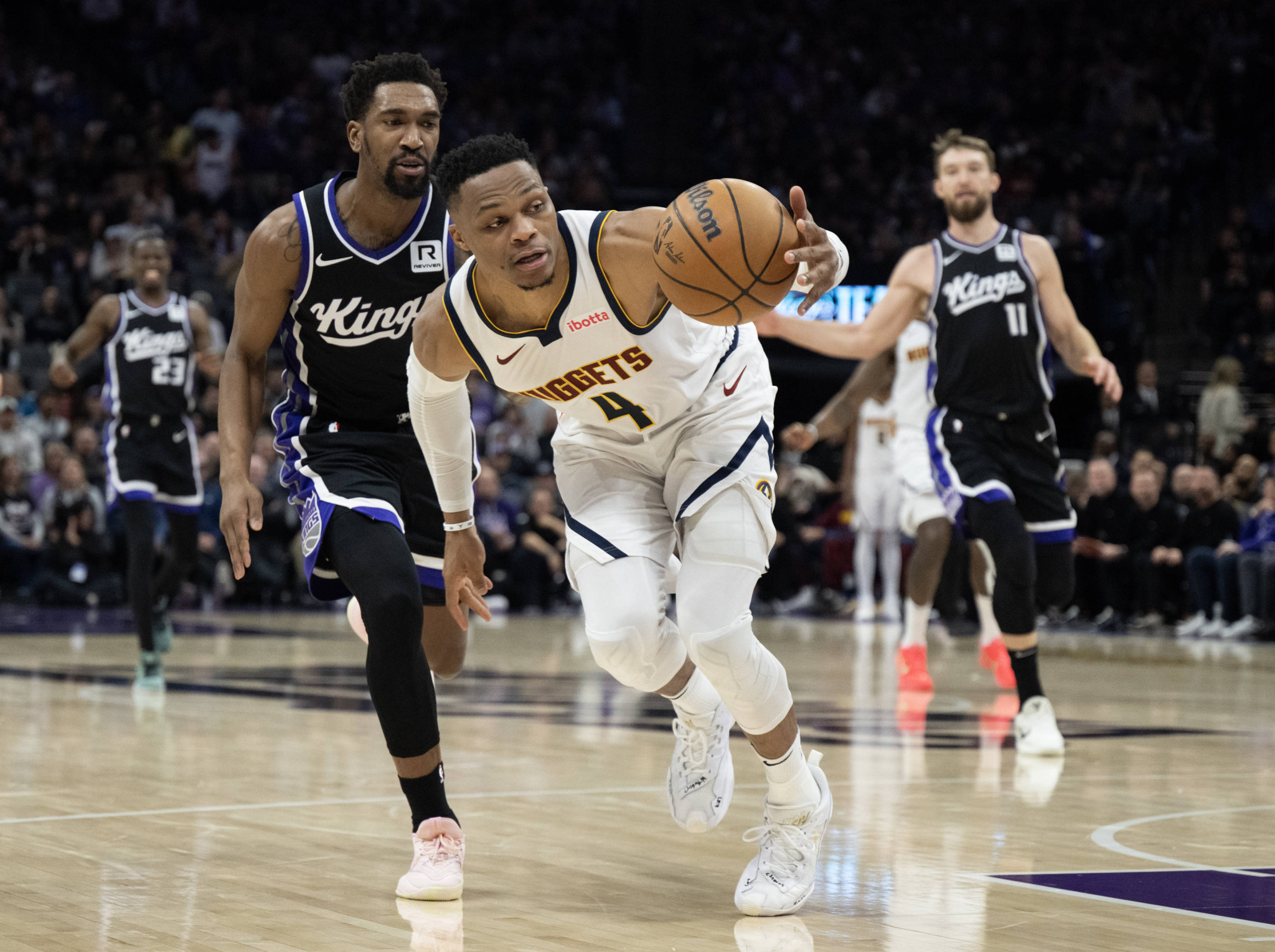 Υπάρχει έντονο ενδιαφέρον για τον Γουέστμπρουκ - Δύο ομάδες τον διεκδικούν