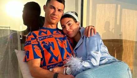 «Ήμουν καθαρίστρια, τώρα είμαι γαμ@@@νο αφεντικό» - Η σύντροφος του Κριστιάνο προκαλεί και τα social media την δικάζουν