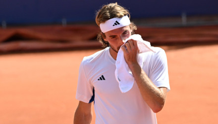 Σκληρή κριτική σε Τσιτσιπά: «Πτώση δίχως τέλος»