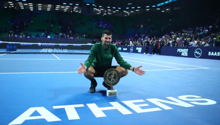 Συνάντηση του Τζόκοβιτς με έναν αμφιλεγόμενο επιστήμονα - Τι έκαναν μαζί στη μυστηριώδη «Κοιλάδα των Πυραμίδων»