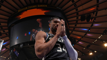 Τι στ' αλήθεια συμβαίνει με τον Γιάννη Αντετοκούνμπο