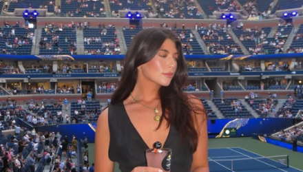 Η καλλονή για την οποία μιλάει η Μελβούρνη - Τι έκανε στην προπόνηση του Τζόκοβιτς (photos)