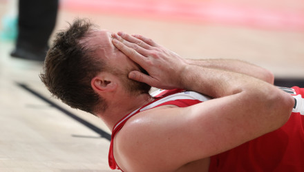 Ανησυχία στον Ολυμπιακό για Μιλουτίνοφ - Τι είπε ο Μπαρτζώκας