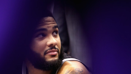 Κόρι Τζόζεφ: Ένας defibrillator στον Πειραιά που δικαίωσε την προφητεία του παππού