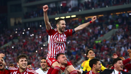 Στο Ρέντη ο Φορτούνης: Μίλησε με Μεντιλίμπαρ, «έλα πίσω» του έλεγαν οι πρώην συμπαίκτες του