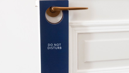 Σκάνδαλο σε μεγάλη ποδοσφαιρική ομάδα - Παντρεμένοι παίκτες καλούσαν γυναίκες σε δωμάτια ξενοδοχείων αντί να κάνουν φυσικοθεραπείες