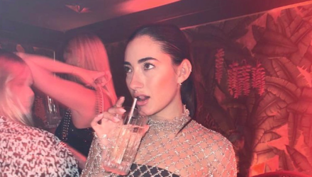 Αυτή κι αν είναι «Special One» - Η εντυπωσιακή κόρη του Ζοσέ Μουρίνιο ξέρει να «κλέβει» τις εντυπώσεις (photos)