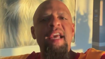 Σφοδρή επίθεση Φελίπε Μέλο κατά Πρεστιάνι: «Η γυναίκα του πρέπει να τον έχει ήδη απατήσει με έναν μαύρο...»