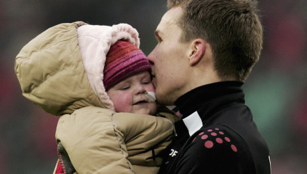 Είπε ψέματα στη γυναίκα του ότι πάει στην προπόνηση - Η τραγική ιστορία του παίκτη που αυτοκτόνησε πέφτοντας στις ράγες του τρένου