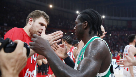 Ο Ναν ψήφισε Βεζένκοφ για MVP της σεζόν στην Euroleague!