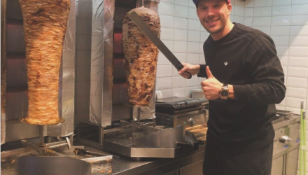 Ο σούπερ σταρ της μπάλας που έγινε ο «βασιλιάς του κεμπάπ» - Σήμερα έχει 30 εστιατόρια