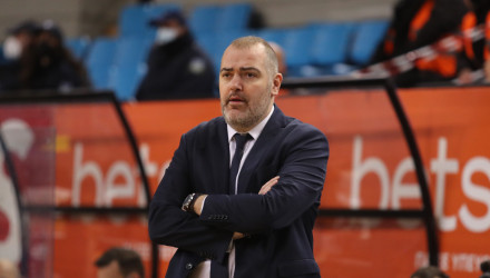 Ο Στέφανος Δέδας γύρισε στο σπίτι του και βρήκε μέσα... άλλη οικογένεια