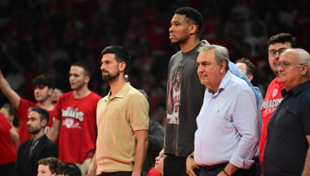 Η αντίδραση του Γιάννη Αντετοκούνμπο στο ξέσπασμα και την αποβολή του Μάικ Τζέιμς (video)