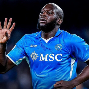 Δεν εμφανίστηκε στην προπόνηση της Νάπολι ο Λουκάκου και τον περιμένει τιμωρία