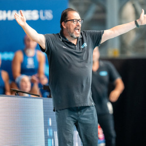 «Καμπανάκια» Παυλίδη: «Δεν ήταν σοβαρές οι αθλήτριές μου - Έπαιξαν ατομικά, η κάθε μία κοίταγε να βάλει περισσότερα γκολ»