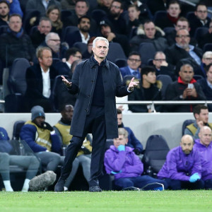 «Ο Πέρεθ εξετάζει σοβαρά την επιστροφή του Μουρίνιο στον πάγκο της Ρεάλ»