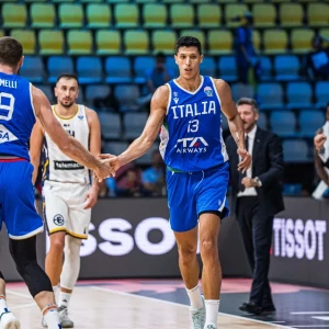 Η Αρμάνι Μιλάνο θέλει να ρίξει «βόμβα» με Φοντέκιο