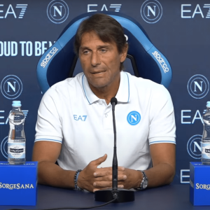 «Ξέσπασε» ο Κόντε μετά τον τραυματισμό του ΜακΤόμινεϊ: «Σε λίγο θα χρειαστεί να μπω εγώ να παίξω»