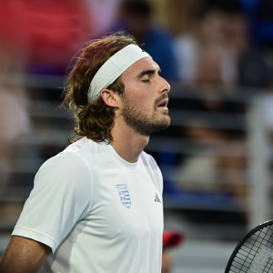 Αποκλεισμός για τον Τσιτσιπά στο Ρότερνταμ - Ανυπέρβλητο το εμπόδιο του Φαν ντε Σάντσχουλπ