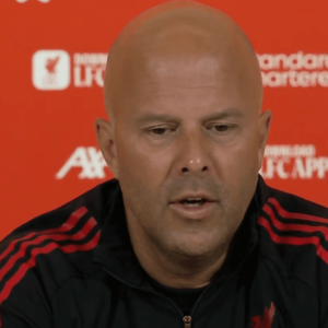 Ο Σλοτ απάντησε στα σενάρια αντικατάστασης του από τον Τσάμπι Αλόνσο