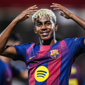 Ο Γιαμάλ ξεπέρασε τον Μαραντόνα και συνεχίζει να γράφει ιστορία με τη φανέλα της Μπαρτσελόνα