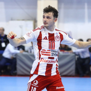 Ο Ολυμπιακός πήρε άνετα την πρόκριση στον τελικό Κυπέλλου