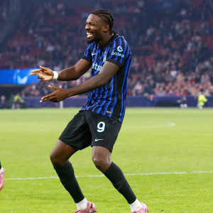 Μόνο με... αυτοκτονία χάνει το «σκουντέτο» η Ίντερ: Νίκησε την Κάλιαρι και ξέφυγε στο +12 από τη Νάπολι