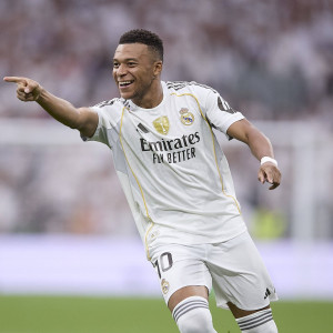 Ο Εμπαπέ έχει... ντυθεί Ρονάλντο και συνεχίζει να σπάει τα ρεκόρ του Πορτογάλου