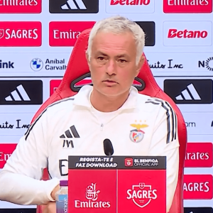 Αποθέωσε τη Ρίο Άβε του Συλαϊδόπουλου ο Μουρίνιο: «Είναι μια ομάδα που κοιτάζει... ψηλά»