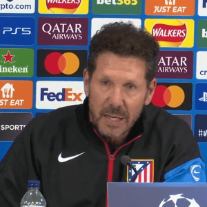 Έξαλλος ο Σιμεόνε με ερώτηση δημοσιογράφου: «Σοβαρά με ρωτάς κάτι τέτοιο;» (video)