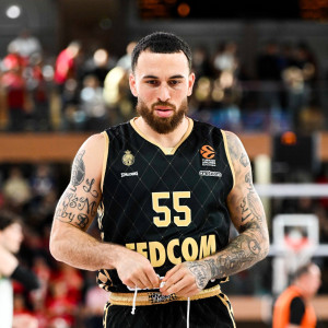 Διέψευσε την «Equipe» για την απεργία ο Τζέιμς: «Μου ζήτησαν να γίνω και Κυβερνήτης του Μονακό»