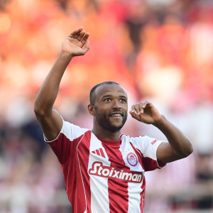 Ο Ολυμπιακός προανήγγειλε την ανανέωση Ελ Κααμπί με μνήμες Φιορεντίνα