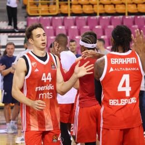 Ολίμπια Μιλάνου – Ερυθρός Αστέρας με «μπουστάρισμα» σε έδρα και σκόρερ