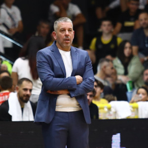 Αιχμές από το Μαρούσι: «Νιώθουμε σαν κάποιος να θέλει να κάνει επάνω μας επίδειξη δύναμης» (video)