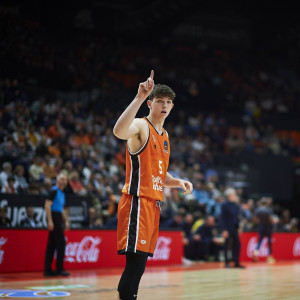 Πρόβλημα για τη Βαλένθια: Τραυματίστηκε ο Ντε Λαρέα και χάνει το ματς με τον Παναθηναϊκό