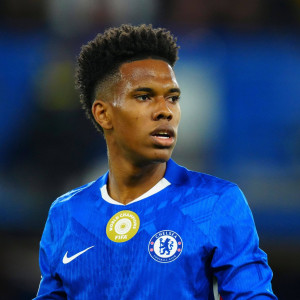 Ο τραυματισμός του Εστεβάο θέτει σε... επιφυλακή τον Αντσελότι