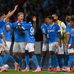 Με ήρωα τον Πολιτάνο η Νάπολι «λύγισε» τη Μίλαν και ανέβηκε στη δεύτερη θέση της Serie A