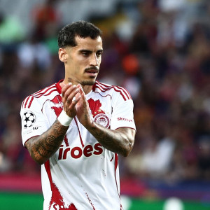 Τσικίνιο: «Όταν φοράς τη φανέλα του Ολυμπιακού, θέλεις πάντα να κερδίζεις τίτλους»» (video)