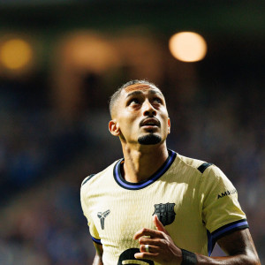 Η Μπαρτσελόνα ζήτησε διακανονισμό για τις μεταγραφές των Ραφίνια και Τόρες - Πόσα εκατομμύρια χρωστάει