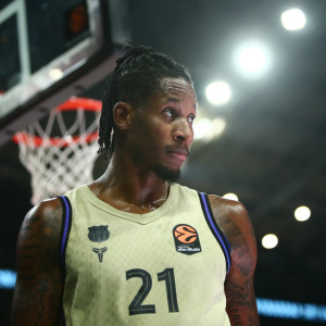 Επιστρέφει σε φουλ ρυθμούς ο Κλάιμπερν και «τρέχει» για Ολυμπιακό