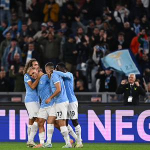 Η Λάτσιο «λύγισε» τη Μίλαν και έκανε... δώρο στην Ίντερ