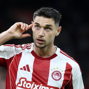 Το «ερυθρόλευκο» στόρι του Γιάρεμτσουκ: Ο Ολυμπιακός, η κριτική και η αναγέννηση