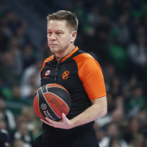 Αυτοί σφυρίζουν τα παιχνίδια Ολυμπιακού και Παναθηναϊκού στα playoffs της Euroleague