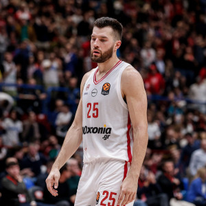 Οι Ιταλοί στέλνουν στη Μιλάνο τον Άλεκ Πίτερς του Ολυμπιακό - Άλλη μία ομάδα στο... παιχνίδι