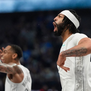 Έξαλλος ο Ντέιβις με τις φήμες για τραυματισμό και ανταλλαγή του